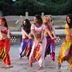 BollyDance Workout DVD - Nek Bilder 2012-08-17 20-25-36 (1)