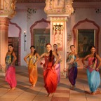 BollyDance Workout DVD - Nek Bilder 2012-08-18 10-47-04