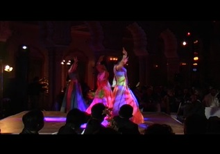 Maharaja Show in Zoo Palast- Des Rangeela.mov